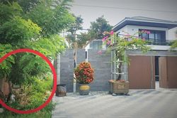 Dân tố chủ tịch xã xâm lấn đường dân sinh, dựng tường rào trái phép