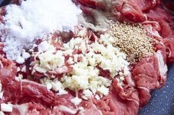 Thịt lợn, bò, gà trước khi nấu thêm thao tác này, thịt ngon, ngọt, ngấm, làm món gì cũng đậm vị