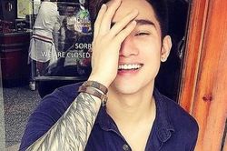 Bênh vực 'đàn chị', nam ca sĩ sở hữu nhiều nhà nhất showbiz Việt bị 'ném đá' dữ dội