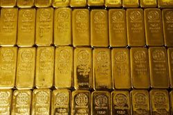 Giá vàng thế giới 5/6: Tăng trở lại sát mốc 1.900 USD