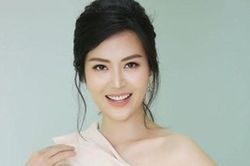 Em trai của Hoa hậu Thu Thủy: Chị tôi đã ốm mấy hôm nay