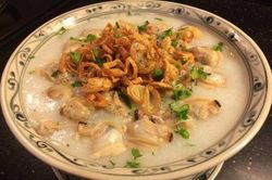 Món ngon cuối tuần: Cách nấu cháo ngao đậu xanh thanh nhiệt, bổ dưỡng