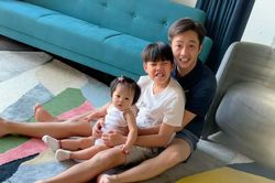 Ở nhà tránh dịch, Đàm Thu Trang than thở vì phải trông nom tận '3 đứa trẻ'