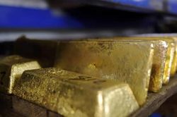 Giá vàng thế giới tăng vọt trở lại, trong nước nhảy 500.000 đồng/lượng