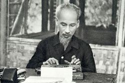 Học tập và làm theo tư tưởng Hồ Chí Minh đáp ứng yêu cầu nhiệm vụ cách mạng trong tình hình mới