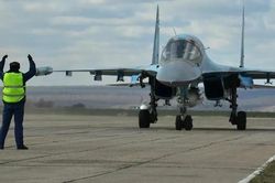 Nga trình diễn máy bay siêu thanh Su-34 tiêu diệt mục tiêu