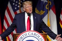 Lần đầu phát biểu sau nhiều tháng, ông Trump đòi Trung Quốc bồi thường 10.000 tỷ USD
