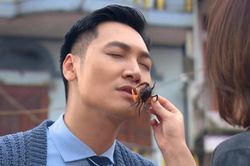 Phương Oanh ám ảnh cảnh Mạnh Trường bị cua quắp môi