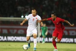 Việt Nam - Indonesia: Củng cố ngôi đầu bảng