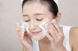 4 nguyên tắc giúp bạn trị mụn thành công