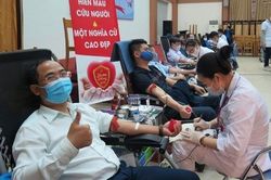 Có thể hiến máu sau tiêm phòng vắc-xin COVID-19?