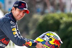 Chặng Azerbaijan Grand Prix: Verstappen để tuột chiến thắng, Perez về nhất