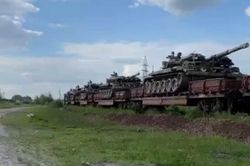 Đưa quân áp sát đảo Crimea, Ukraine đang 'vuốt râu hùm'!