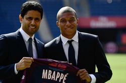Chuyển nhượng cầu thủ: Chủ tịch PSG không bao giờ bán Mbappe; Barca tận dụng mua cầu thủ tự do, thanh lý Samuel Umtiti, đưa Laporte về Tây Ban Nha