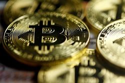 Vật vã dưới đáy sâu, Bitcoin tắt dần hy vọng