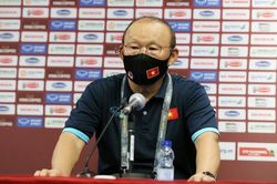 HLV Park Hang-seo: 'ĐT Việt Nam không được ngủ quên trên chiến thắng'
