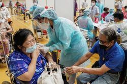 Thái Lan triển khai tiêm vắc-xin Covid-19 toàn quốc