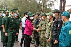 Phó Chủ tịch nước Võ Thị Ánh Xuân thăm lực lượng chống dịch COVID-19 ở biên giới Tây Nam