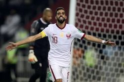 Giành chiến thắng 1-0 trước Oman, Qatar thắp thêm cơ hội đi tiếp cho đội tuyển Việt Nam