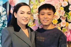 Vụ nghi bị con nuôi tung loạt tin nhắn bất lợi, Phi Nhung lên tiếng nhắn nhủ Hồ Văn Cường