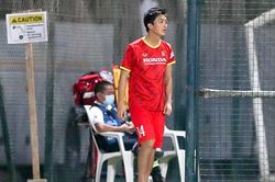 CĐV thở phào với chấn thương của Tuấn Anh và Văn Toàn