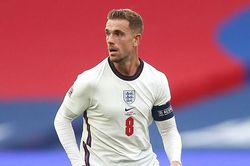 Henderson phản bác Roy Keane khi bị coi là 'người thừa' của tuyển Anh