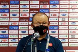 HLV Park Hang-seo: 'Tuyển Việt Nam sẽ chơi với cái đầu lạnh trước Malaysia'