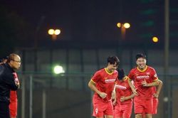 Tiền vệ Xuân Trường: 'Tuyển Việt Nam thận trọng trước Malaysia'