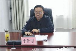 Quan chức Trung Quốc nhảy lầu tự tử sau vụ 21 vận động viên chạy Marathon tử vong?