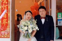 Bộ ảnh cưới khiến cô dâu chú rể 'khóc ngất'