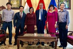 Đại sứ quán là 'ngôi nhà chung' của cộng đồng người Việt Nam tại Hungary