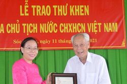Chủ tịch nước gửi thư khen cụ ông ở Sóc Trăng gần 100 tuổi vẫn mê làm từ thiện