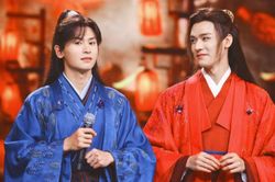 Cung Tuấn nhắc MC nên đọc đầy đủ tên fan couple và không ngại đề cập đến Trương Triết Hạn