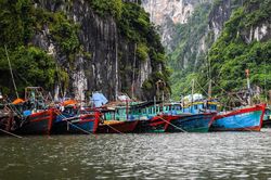 5 địa phương cấm biển, sơ tán hơn 7.400 người tránh bão số 2
