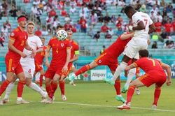 Điểm nhấn Thụy Sĩ 1-1 Xứ Wales: Ngôi sao nhạt nhòa. Bóng bổng lên ngôi