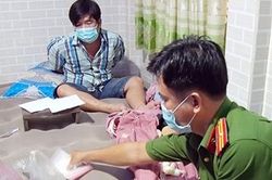 Đối tượng truy nã mang theo súng và 40 viên đạn