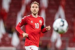 Eriksen: Tình trạng ổn định, đã gọi điện nói chuyện với đồng đội ở tuyển Đan Mạch
