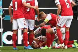 Video khoảnh khắc Eriksen đổ gục xuống sân bất tỉnh