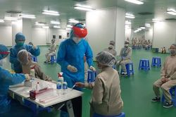 TP HCM: 11.181 người được tiêm vắc-xin đợt 3, 298 ca mắc Covid-19 điều trị khỏi