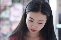 Mẹ chồng dắt chó đi dạo, tôi bàng hoàng khi biết nơi mà bà đến