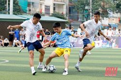 Các giải bóng đá 'phủi' không phép và trách nhiệm của các cơ quan chức năng