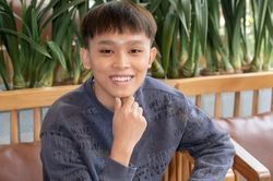 Mẹ Hồ Văn Cường: 'Tôi không biết gì về cát-xê của con vài năm qua'