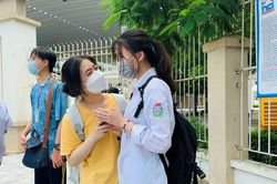 Đề thi Ngữ văn chuyên lớp 10 gợi mở những điều bí ẩn kỳ diệu trong tâm hồn học sinh
