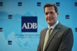 Giám đốc ADB tại Việt Nam: Các gói hỗ trợ Covid-19 hiệu quả, kịp thời nhưng có thể vẫn chưa đủ