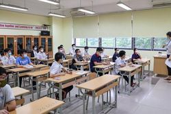 Gần 10.000 thí sinh thi vào lớp 10 chuyên Hà Nội