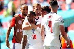 Kane thi đấu mờ nhạt, Mourinho ra mặt bảo vệ