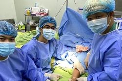 Nối thành công bàn tay trái bị chém đứt lìa