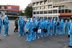 Công an TP Hồ Chí Minh trục xuất 13 người nước ngoài nhập cảnh trái phép
