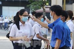 Đà Nẵng chính thức thi vào lớp 10, hơn 16.000 người được xét nghiệm COVID-19
