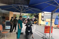 Tăng cường sàng lọc người đến các bệnh viện